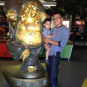 Meet your Posher, Claudia